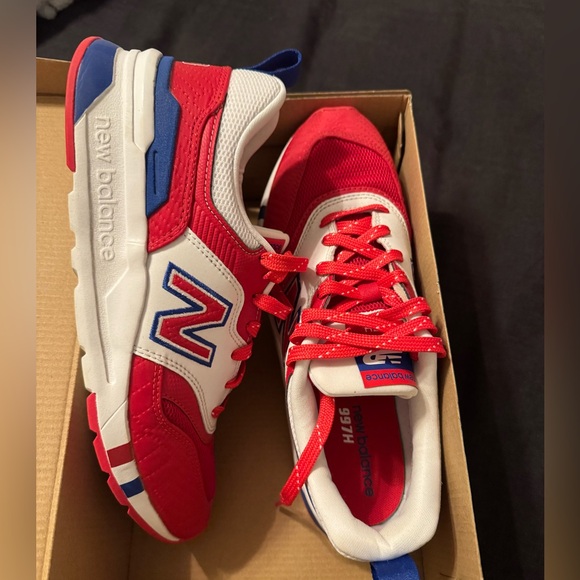 New Balance - EUC men’s 8/women's 9.5 - Picture 3 of 6